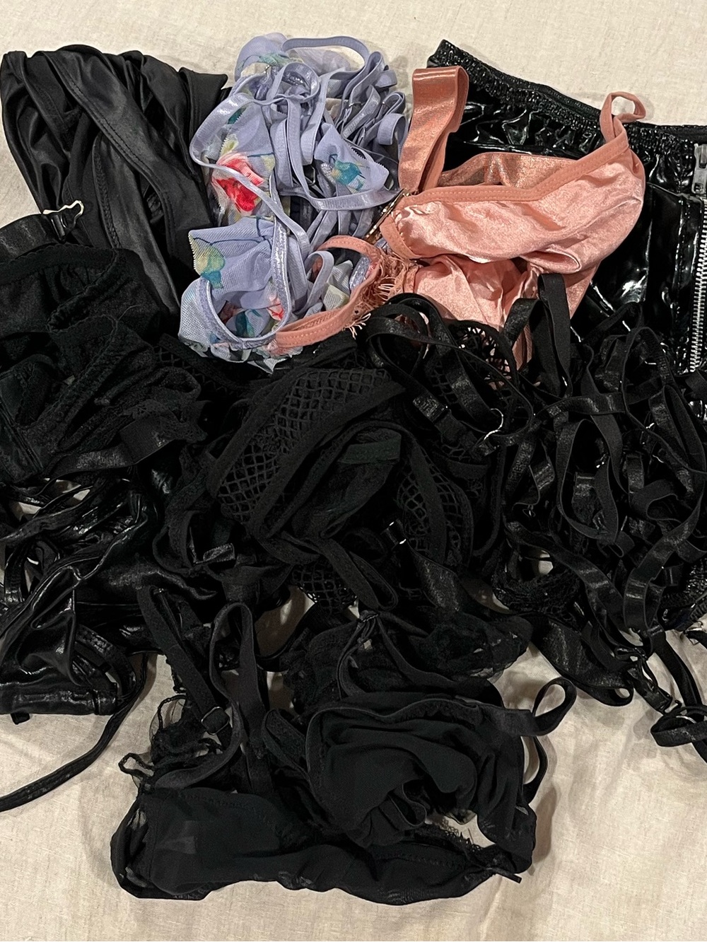 SHEIN Avidlove Mixed Lingerie Pack - Black, Pink, Lavender Floral